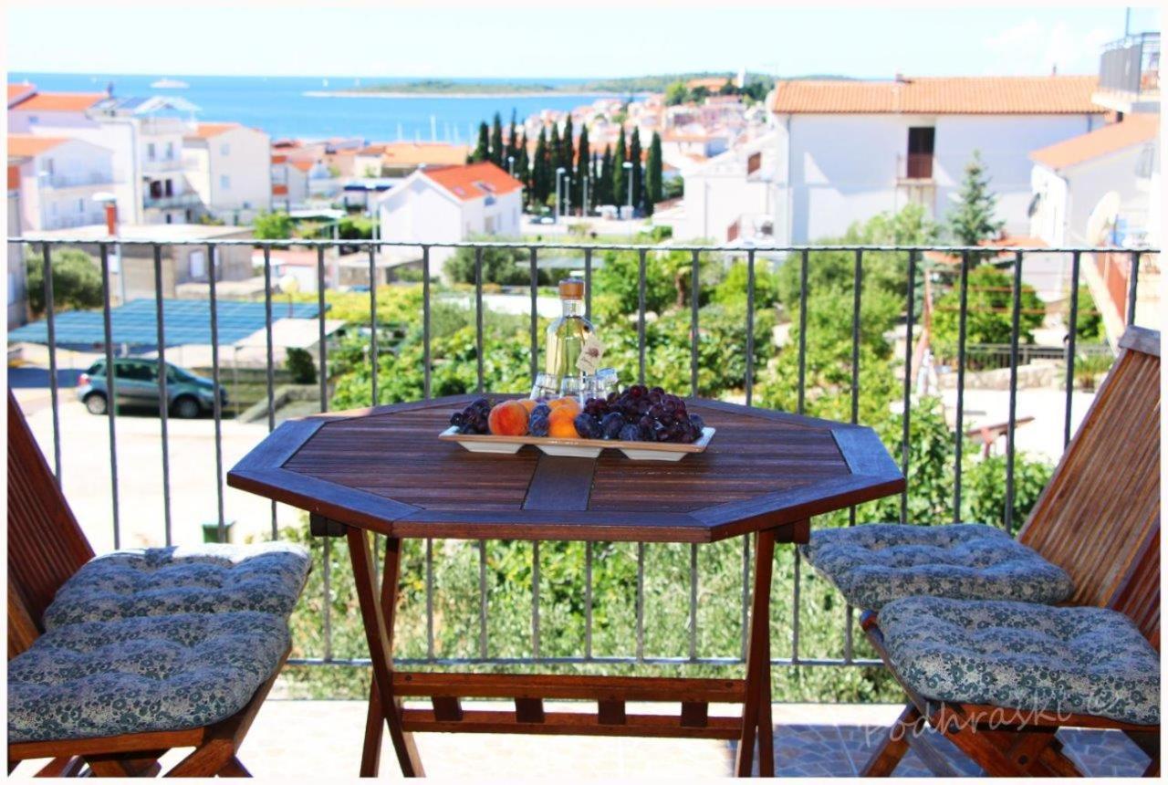 Primosten Apartments Luaran gambar