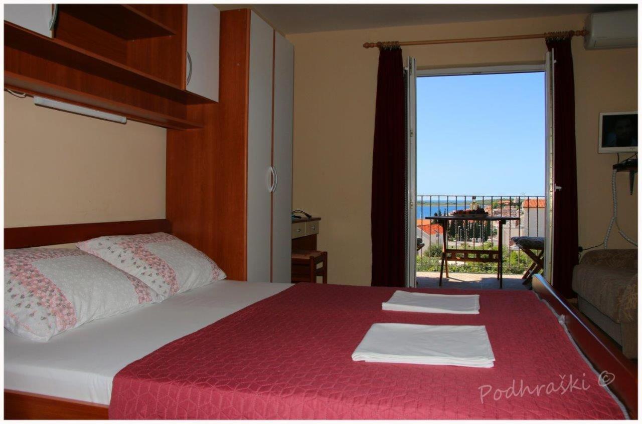 Primosten Apartments Luaran gambar