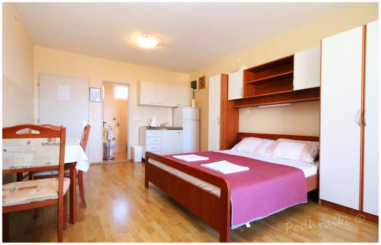 Primosten Apartments Luaran gambar