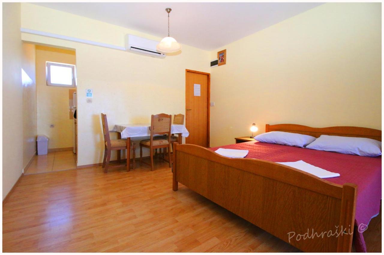 Primosten Apartments Luaran gambar