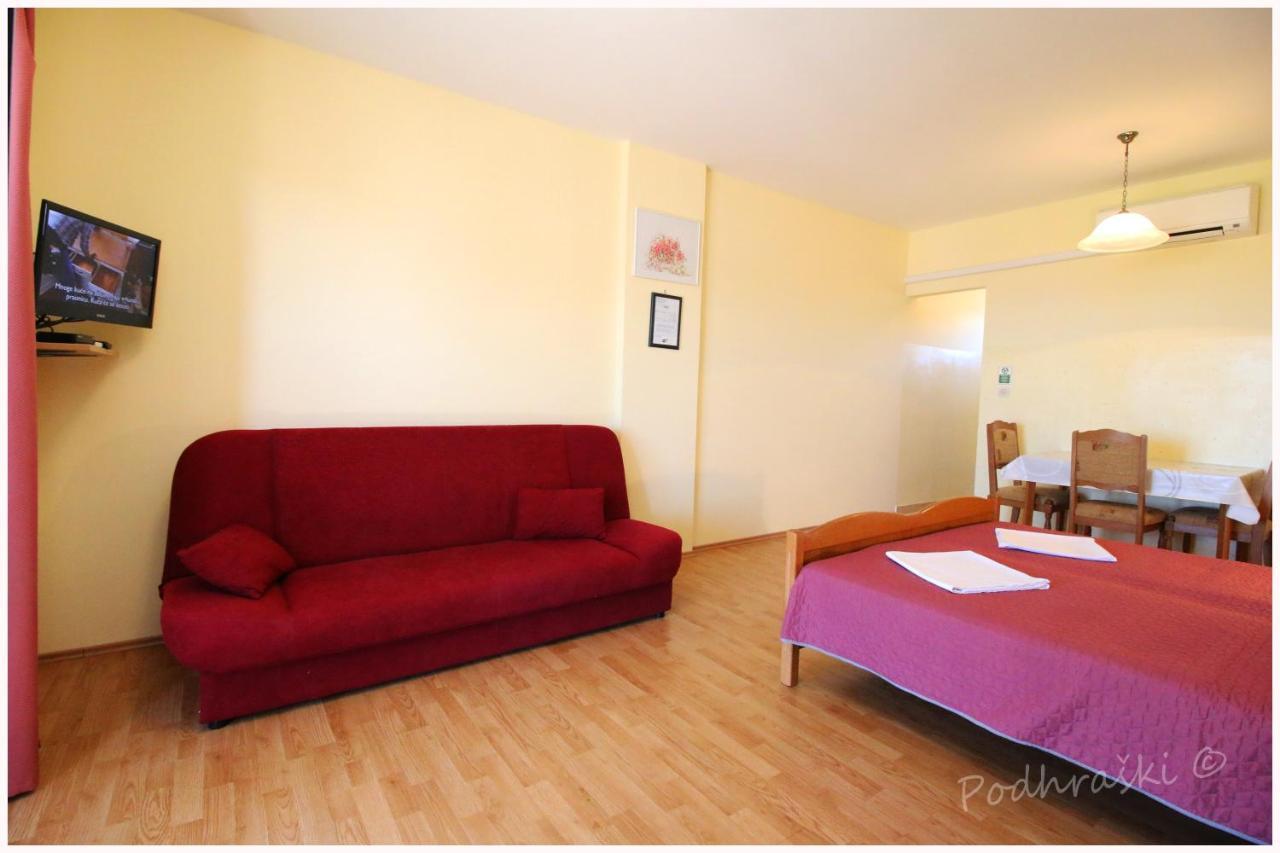 Primosten Apartments Luaran gambar